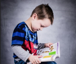 Étudiant en révision